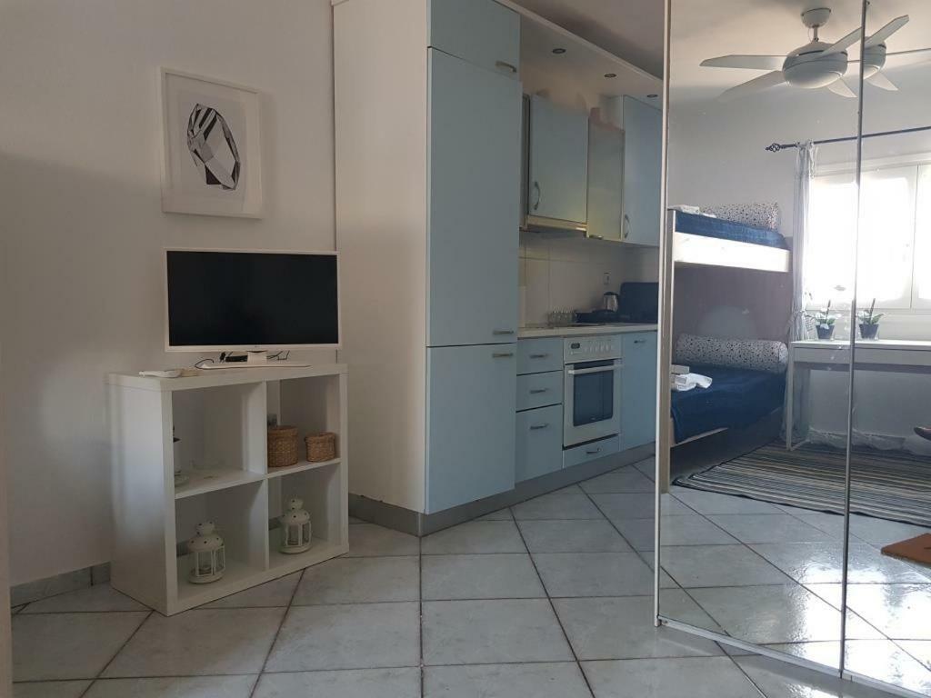 Smart Cozy 4 Pers. Apart. In Costa Ilios Myconos *